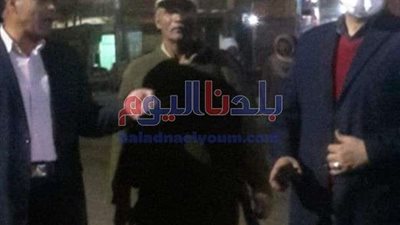 تشميع كوفي شوب ومحل أدوات بناء لمخالفة قرارات الحكومة ببني سويف (صور)