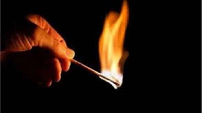 ماس كهربائي.. السيطرة على حريق ورشة صناعة أثاث بدمياط