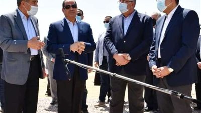 السيسى: حوالى 30 مليون مواطن يعملون فى القطاع الخاص والدولة تدعمهم