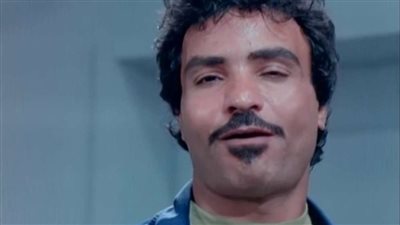 مي حمدى الوزير تطلب الدعاء لوالدها.. الفنان يمر بحالة حرجة