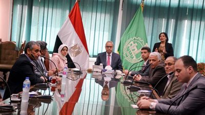 محافظ القليوبية يستقبل وفد مركز المعلومات ودعم اتخاذ القرار بمجلس الوزراء