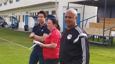 الجهاز الفنى لمنتخب الكرة النسائية يحذر اللاعبات من زيادة الوزن