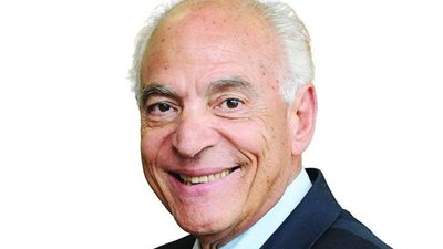 فاروق الباز يفجر مفاجأة ويكشف موعد انتهاء أزمة كورونا