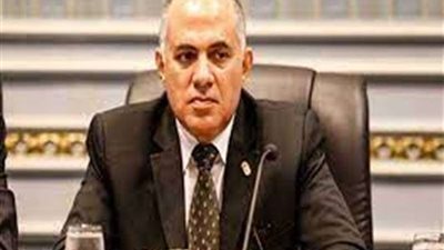 وزير الري يوزع شهادات إتمام برنامج كفاءة إدارة المياه والزراعة فى أفريقيا