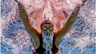 فريدة عثمان تغادر الحجر الصحي وتعود لمنزلها