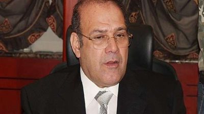 حسن راتب: منح مستشفى العريش 8 أجهزة تنفس صناعي ومستلزمات طبية