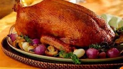 تجنب الأكلات الدسمة.. كيفية الوقاية من عسر الهضم في العيد