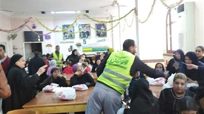 الأورمان توزع مساعدات غذائية على 600 أسرة بالمنوفية