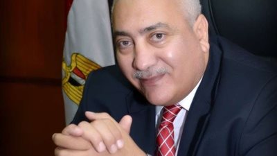 رئيس جامعة السادات يهنئ البابا تواضروس الثاني بعيد القيامة المجيد