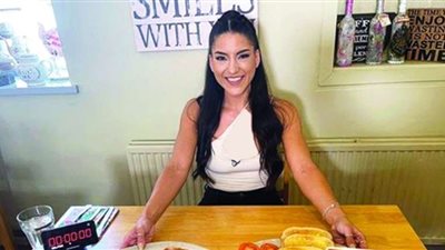 لسبب غير متوقع فتاة عشرينية تدخل موسوعة جينيس.. تفاصيل