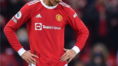 رونالدو وميسي في فريق واحد.. وصحيفة