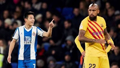 لاعب إسبانيول يشكر الأطباء بعد تعافيه من كورونا