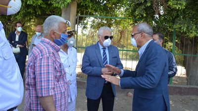 محافظ القليوبية ومدير الأمن يتفقدان حدائق القناطر