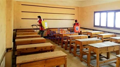 تعقيم وتطهير 16 مدرسة في مدينة جرجا بسوهاج (صور)
