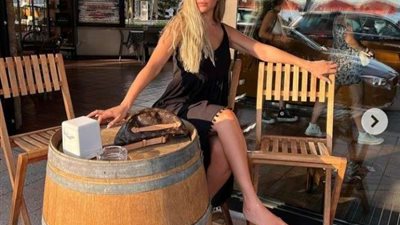 ريم مصطفي تتألق بالأسود من إيطاليا