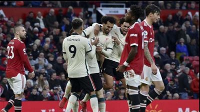 محمد صلاح على مقاعد البدلاء.. تشكيل ليفربول لمواجهة ماسنشستر يونايتد