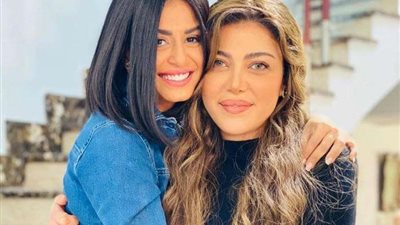 بعد تهديد خالد النبوي بالاعتزال.. تعليق صادم من منة فضالي لريهام حجاج