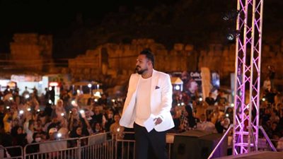 الإعلامى الأردنى عمرو الغزاوى يقدم فعاليات مهرجان جرش 2022