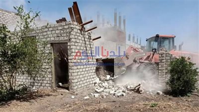 إزالة 129 حالة تعد بالبناء المخالف على الأراضي الزراعية وأملاك الدولة بالمنيا