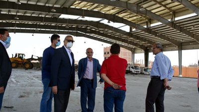 محافظ القليوبية يتفقد المحطة الوسيطة للقمامة بشبرا الخيمة