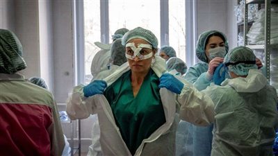 انخفاض كبير بوفيات كورونا بأميركا وتراجع إصابات روسيا