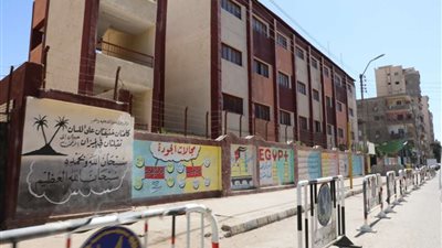 ضبط طالب أثناء تصوير امتحان التاريخ وإرساله لأحد المدرسين بالبحيرة