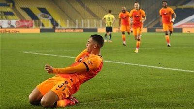 مهاجم المنتخب الوطني 