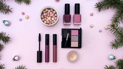 نتائج مرعبة تحدث بسبب مستحضرات التجميل