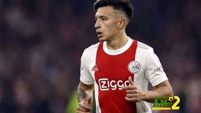 مدافع اياكس ينشر صورة له تبشر جمهور مانشستر يونايتد