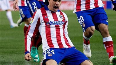 برشلونة يحسم موقفه من صفقتي خيمينيز ونونيز