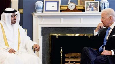 بايدن يدعو محمد بن زايد للقيام بزيارة رسمية إلى الولايات المتحدة قبل نهاية العام