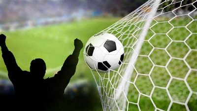 رئيس وزراء بولندا: استئناف دوري كرة القدم 29 مايو