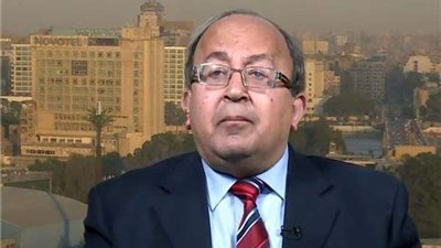 هابط ومعيب.. صفوت العالم يطالب بحذف إعلان 