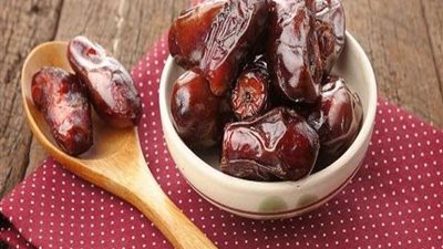 فوائد البلح باللبن عند الإفطار