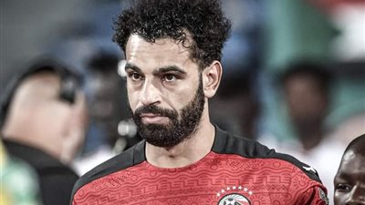 لماذا طلب محمد صلاح رقم فيتوريا من حازم إمام؟