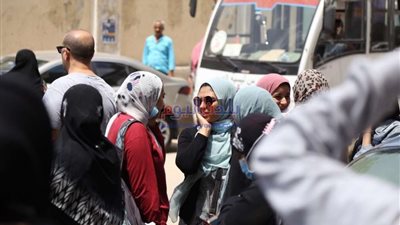 ليه بنحط لمبة للفراخ؟ سؤال يُثير الجدل بامتحان الجيولوجيا في الثانوية العامة 2022