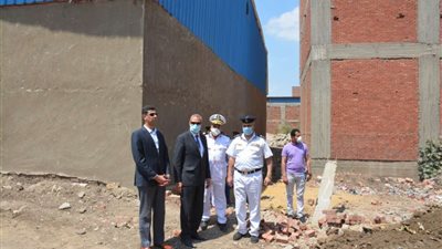 محافظ القليوبية يزيل 8 عقارات مخالفة بدون ترخيص بمدينة الخصوص