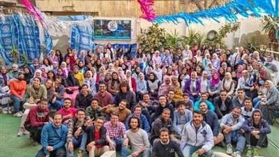 تحت مسمى «بلانكتون».. شباب جامعي يتخلص من فكرة الاكتئاب