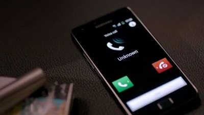 بعد وفاة زوجها بسبب 