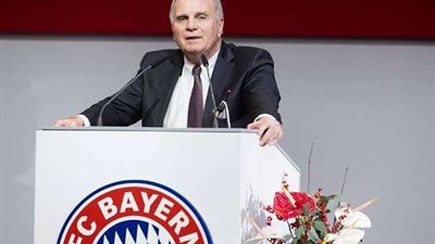 رئيس بايرن ميونيخ يرغب في تجديد عقد الحارس نوير