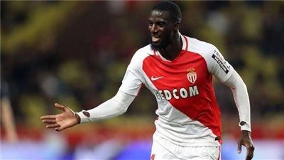 باريس ينقذ مصير باكايوكو.. وموناكو يغلق الباب