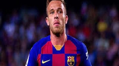 تقارير إيطالية.. صفقة تبادلية بين برشلونة ويوفنتوس وهدفها أرثر ميلو