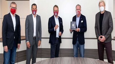 فليك يوقع على عقده الجديد مع بايرن ميونخ