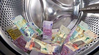 ضبط أحد الأشخاص بالمنيا بتهمة الإتجار غير المشروع في النقد الأجنبي