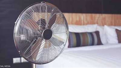 تسسب المروحة مخاطر صحية أثناء النوم.. تعرف عليها