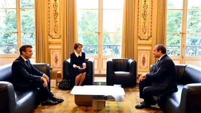 الرئيس السيسى يلتقي مع نظيرة الفرنسى بقصر الإليزيه في العاصمة الفرنسية بباريس