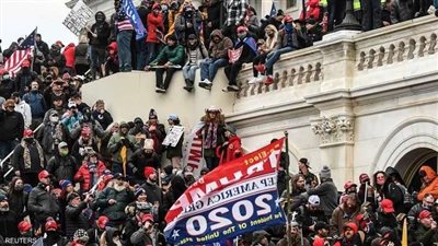 بايدن يدين ترامب لعدم تحركه عند اقتحام أنصاره الكابيتول