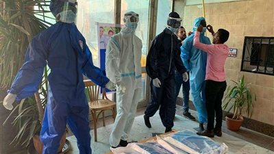 مستشفى بنها الجامعي: توفير 35000 كمامة و1500 بدلة واقية بالجهود الذاتية