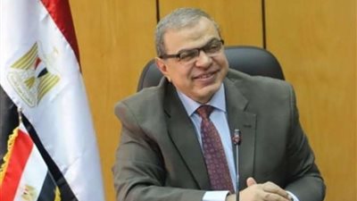 سعفان وغراب يسلمان ماكينات خياطة وشنط عدة لأوائل خريجي وخريجات التدريب المهني بالشرقية