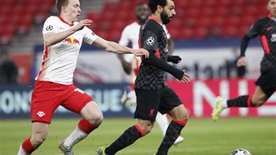 تشيلسي يدخل سباق التعاقدات مع باريس سان جيرمان لضم مدافع لايبزيج